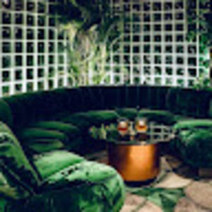 Meet your Posher, Home